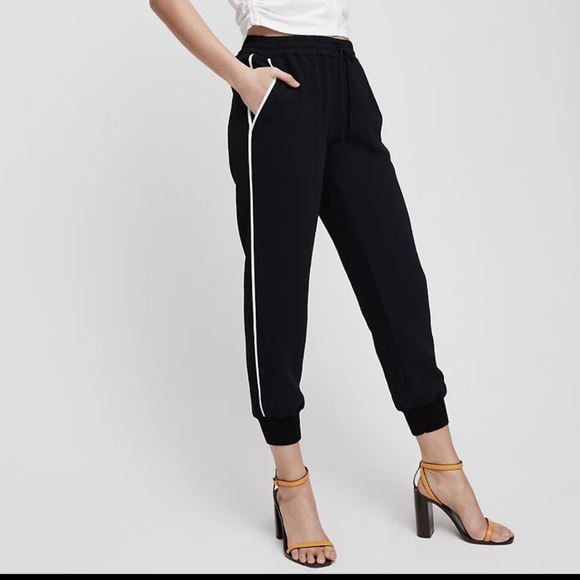 COPY - Aritzia | Wilfred Buffon Pants - Sz Medium - Picture 1 of 9